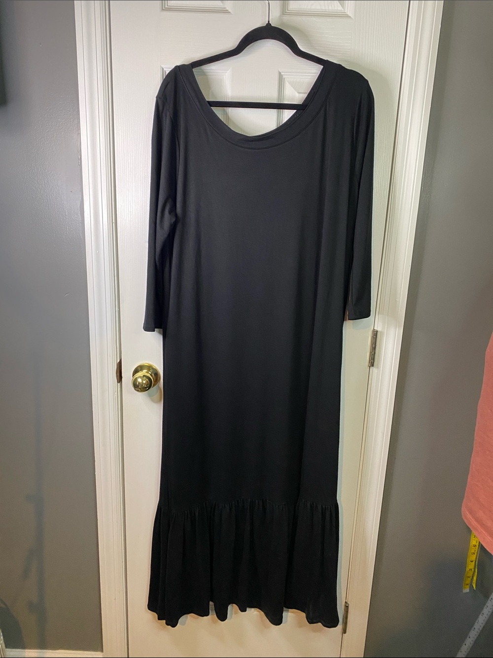 Zenana Outfitters Black Long Sleeve Maxi Dress with Ruffle Hem 2X.